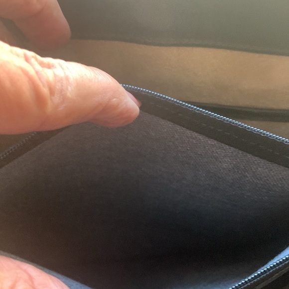 Vintage Brahmin Leather Crossbody/Satchel - Picture 6 of 10